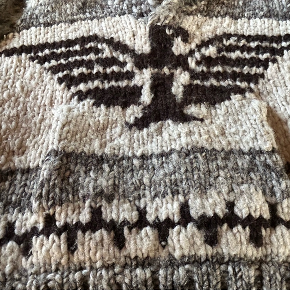 Unisex Gray and Black Cowichan Pullover Sweater with Pouch